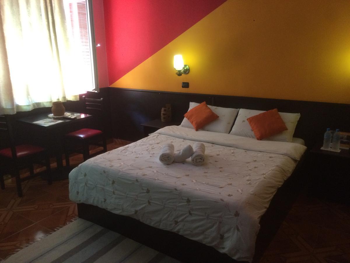 Rex 3* Tirana